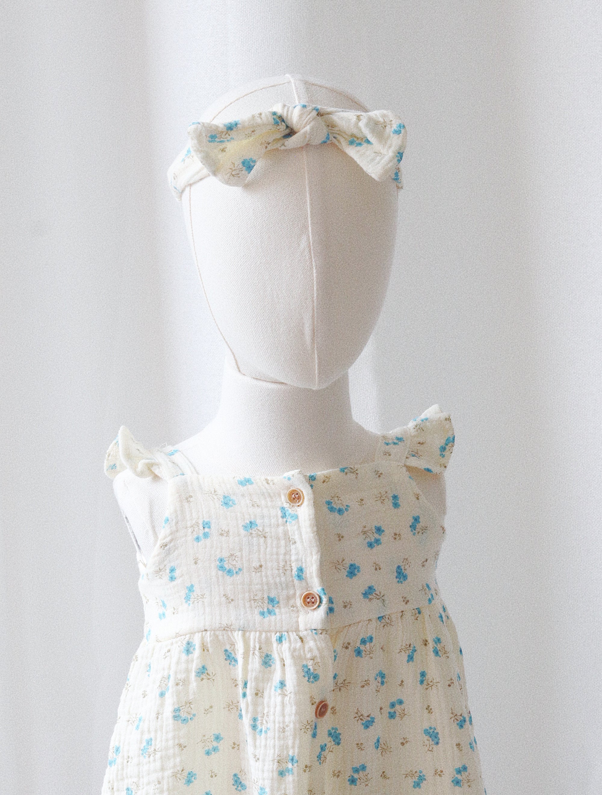 Clara Set in Cyan