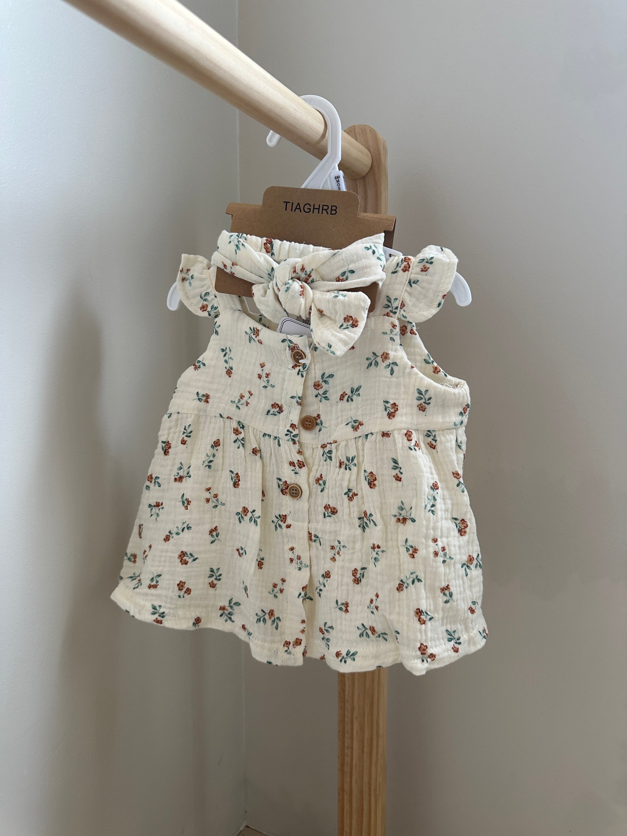Clara Set in Clay