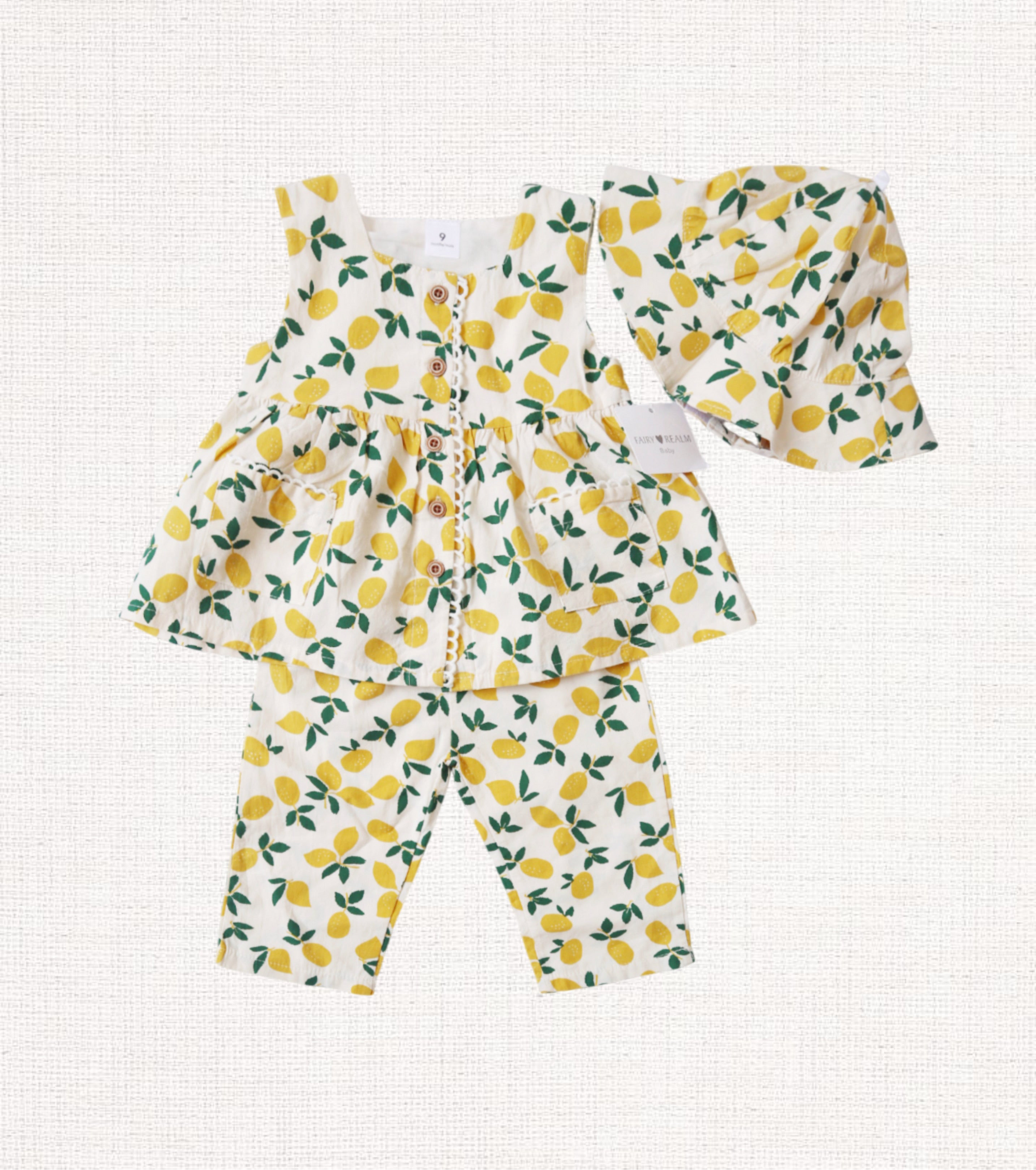 Callie in Lemon