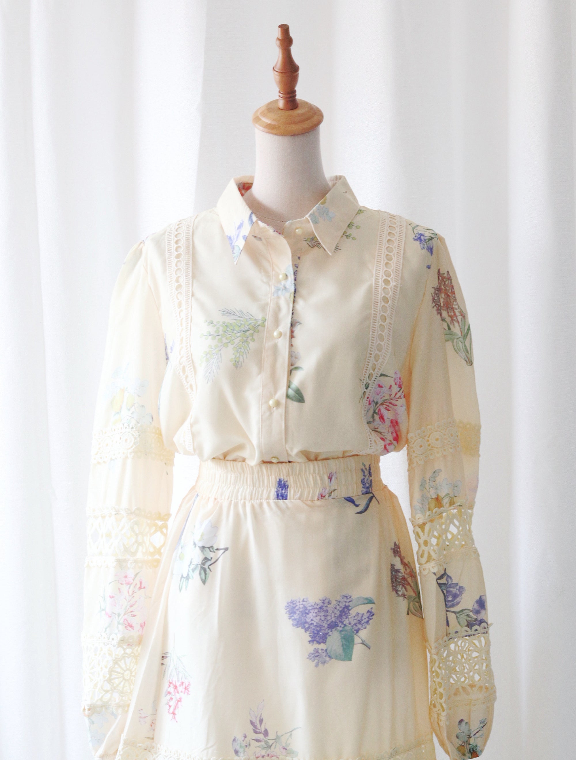 Cassia Set in Daffodil