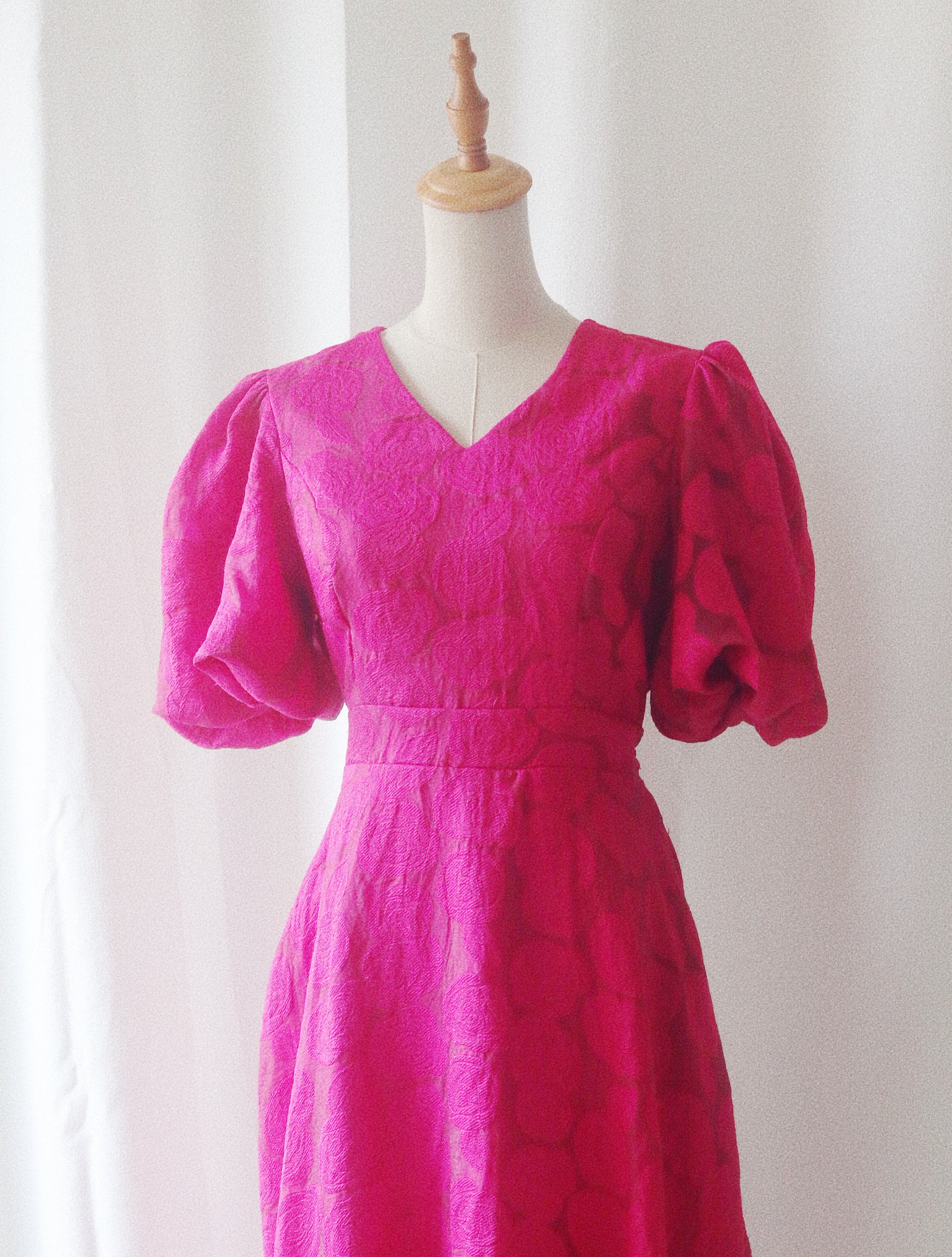 Avery Dress in Magenta