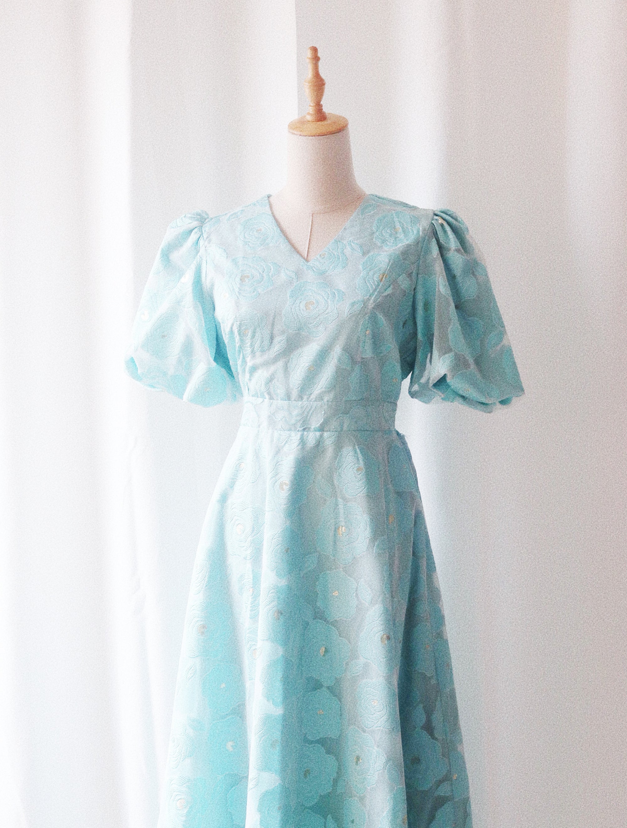 Avery Dress in Mint