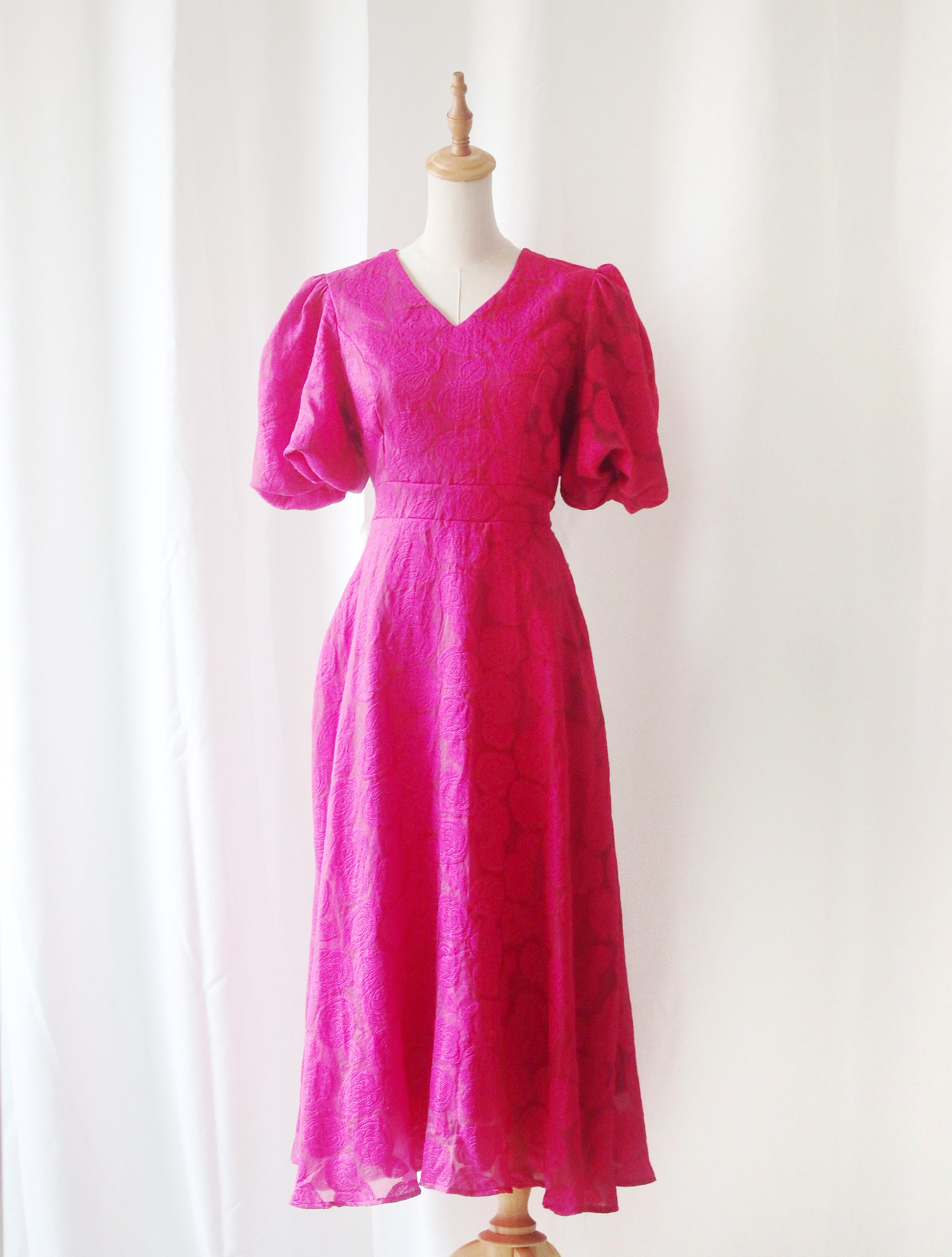 Avery Dress in Magenta